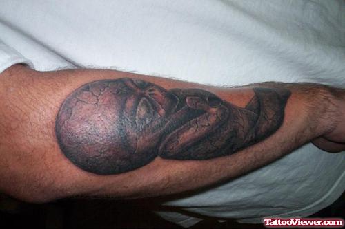 Grey Ink Alien Tattoo On Man Right Arm