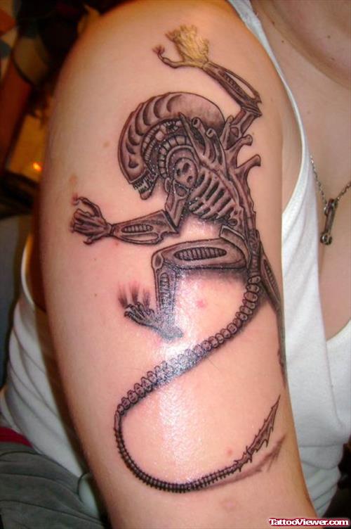 Alien Tattoo On Right Half Sleeve