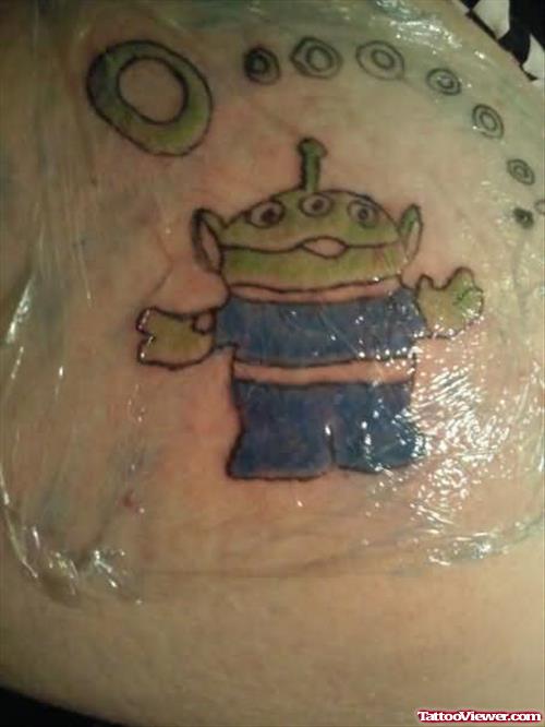Alien Color Ink Tattoo On Shoulder