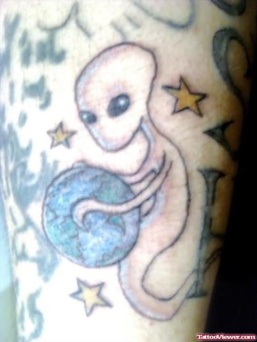 Alien Playing Tattoo