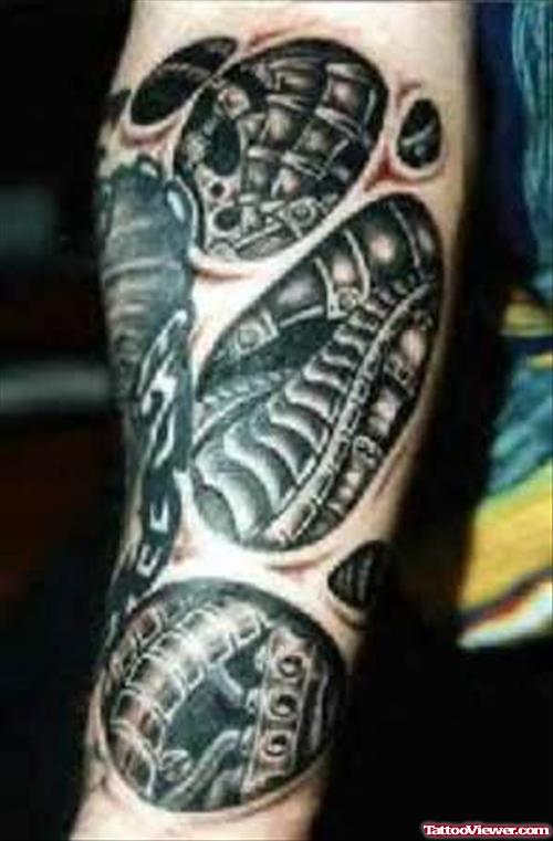 Stylish Alien Tattoo Design