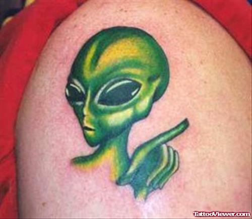 Green Ink Alien Animated Tattoo On Shoulder