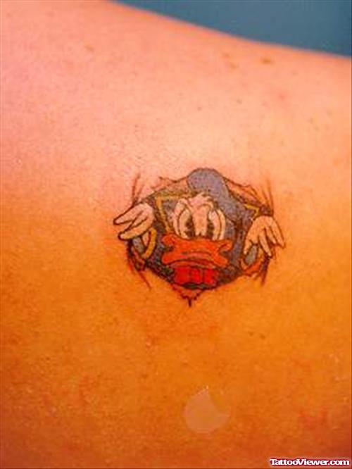Cartoon Donal Duck Animated Tattoo On Back Shoulder