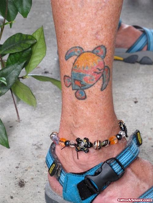 Colored Sea Creatures Turtle Aqua Tattoo On Leg
