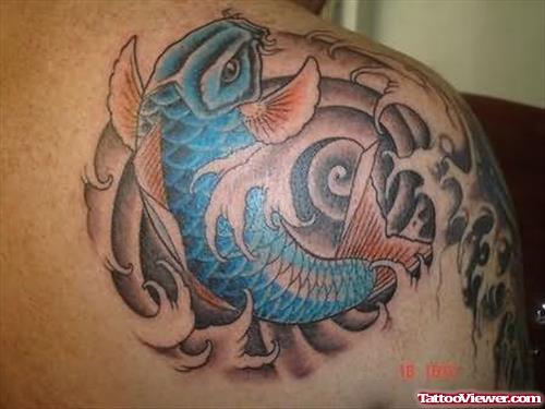 Attractive Aqua Tattoo On Shoulder