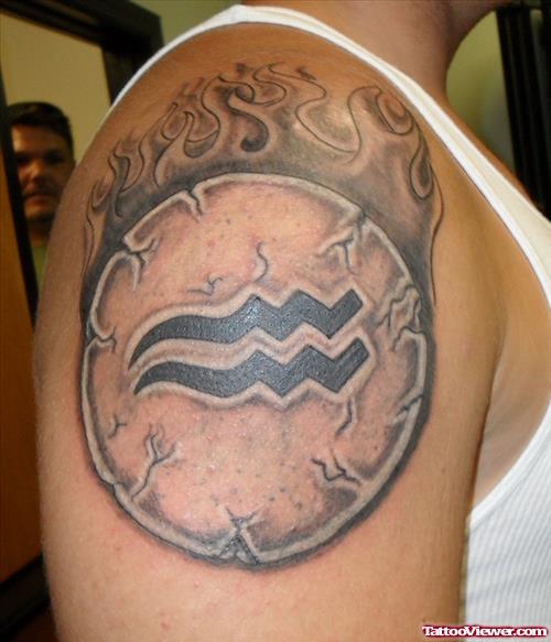 Aquarius Tattoo On Man Right Shoulder