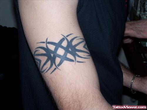 Cool Black Tribal Armband Tattoo On Right Bicep