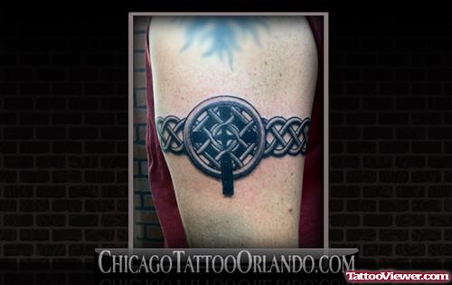 Grey Ink Celtic Armband Tattoo Design