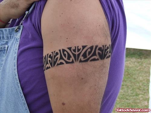 Black Ink Armband Tattoo On Left Bicep