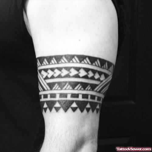 Black In Polynesian Armband Tattook