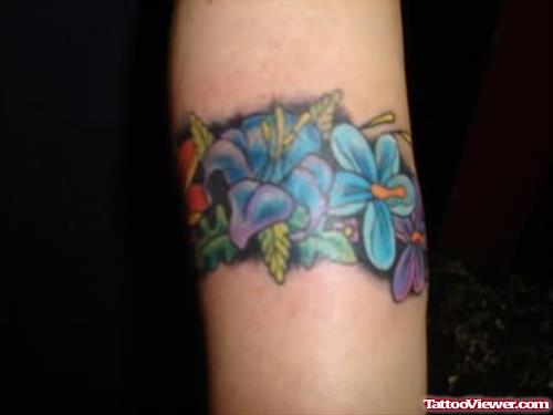 Free Flowers Armband Tattoo