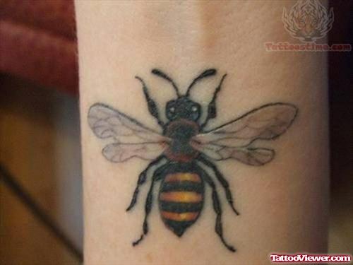 Flying Bee Tattoo