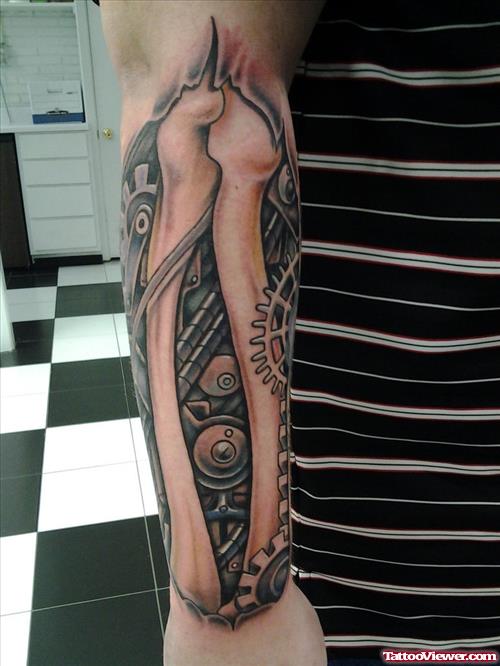 Awesome Biomechanical Tattoo On Right Sleeve