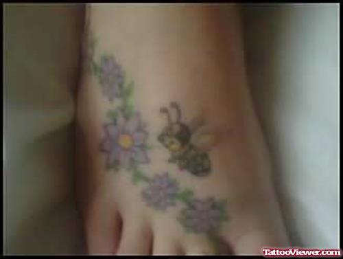 Flowers & a bumblebee - Bumblebee Tattoo