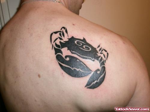 Black Crab Cancer Tattoo On Back Shoulder