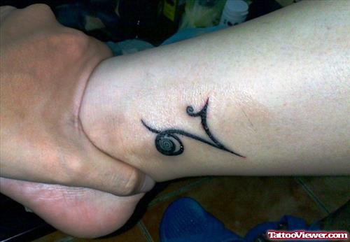 Capricorn Tattoo On Leg