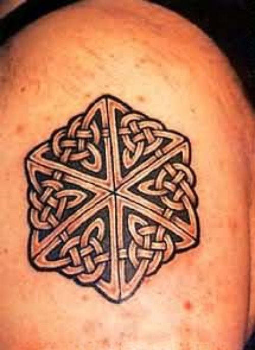 Celtic Tattoo On Man Left Shoulder