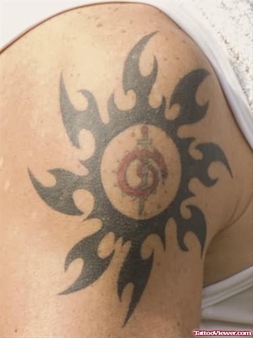 New Trend Chinese Tattoo On Shoulder
