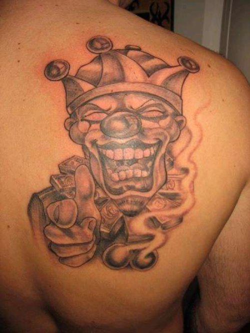 Boog Clown Tattoo On Right Back Shoulder