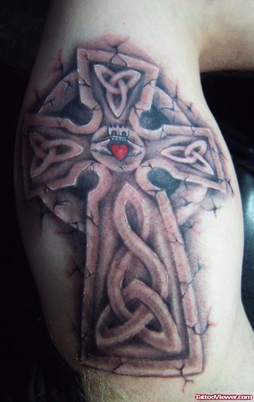 Grey Ink Celtic Cross Tattoo On Right Shoulder