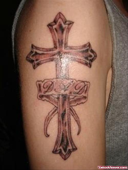 Grey Ink Cross With Dad Banner Tattoo On Half Sleeve