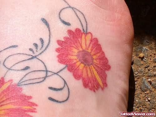 Beautiful Daisy Flower Tattoo
