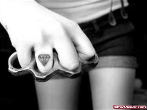 Knuckle Duster With Diamond Tattoo