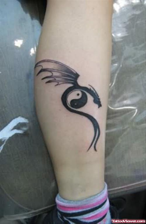Elegant Yin Yang Tattoo on Leg