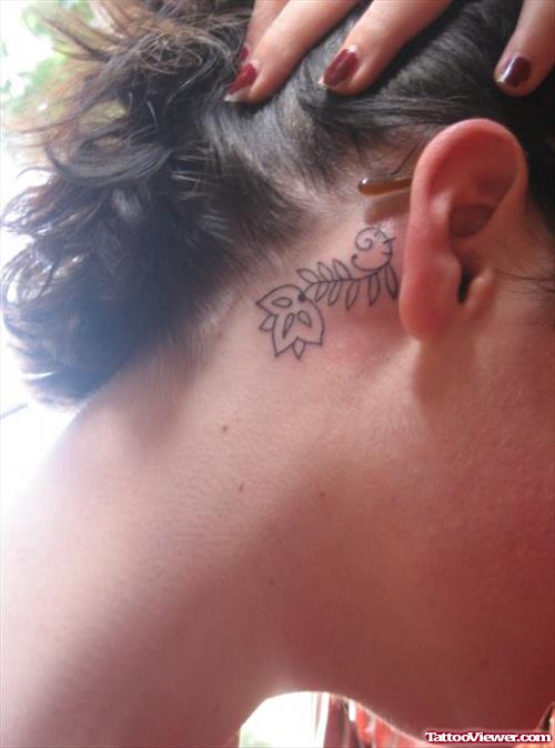 Outline Leaf Ear Tattoo