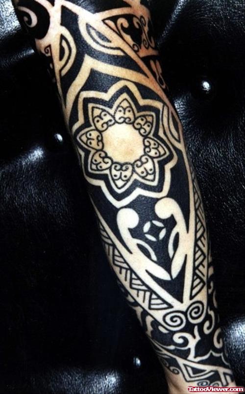 Black Ink Tribal Elbow Tattoo