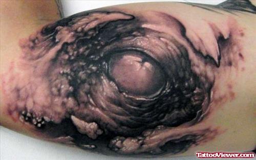 Scary Eye Tattoo On Muscles