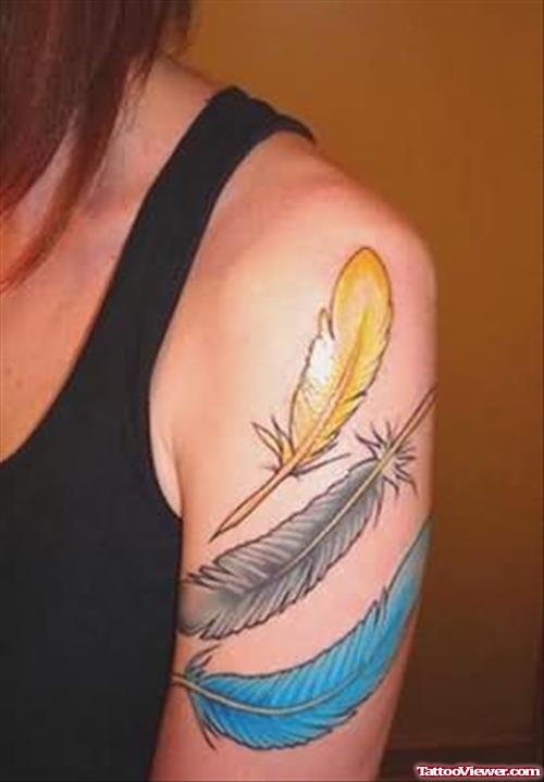 Colourful Feathers Tattoo On Shoulder