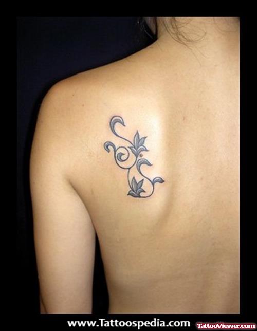 Left Back Shoulder Feminine Tattoo For Girls