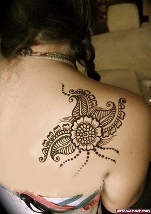 Feminine Henna Tattoo Design On Back
