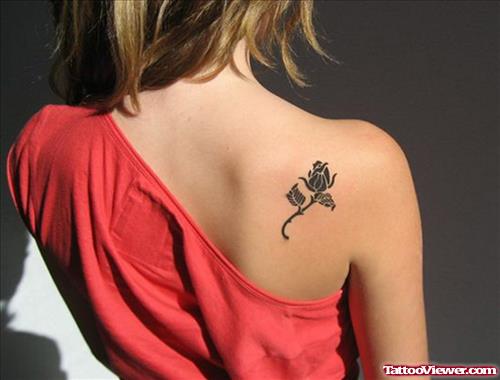 Black Rose Feminine Tattoo On Back Shoulder