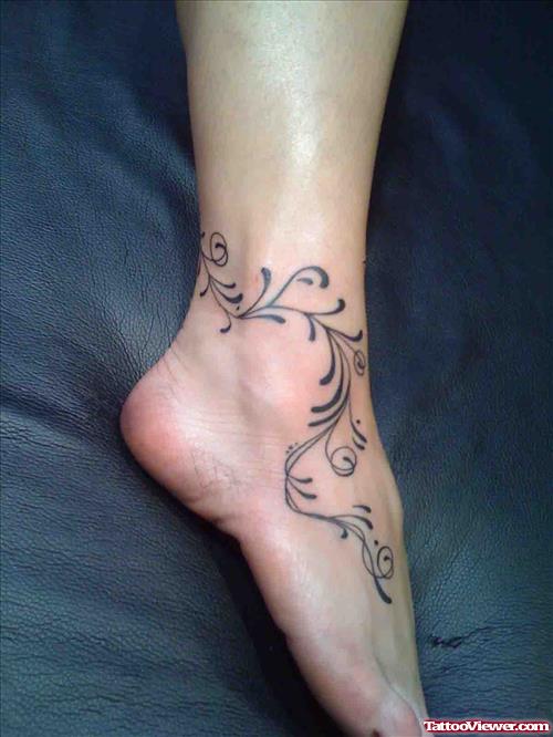 Feminine Tattoo On Ankle
