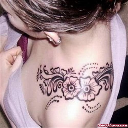 Feminine Flowers Tattoo On Shoulder