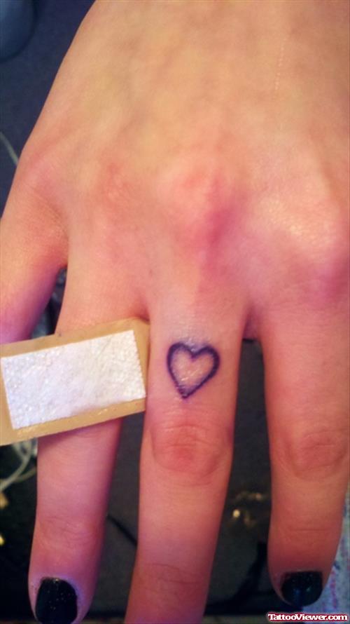 Awesome Tiny Heart Finger Tattoo