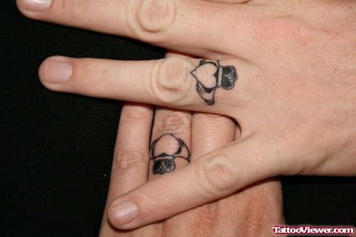 Claddagh Finger Tattoo
