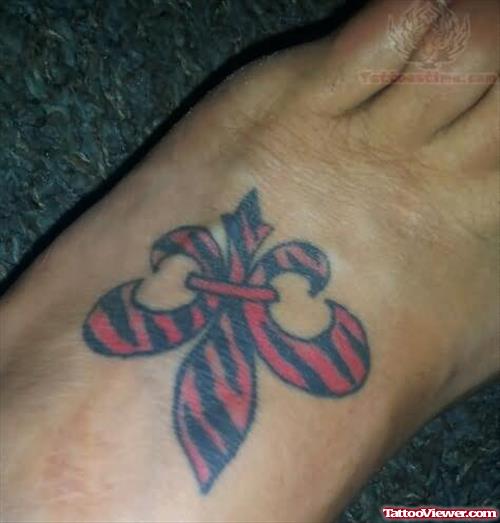Awesome Fleur De Lis Tattoo On Left Foot