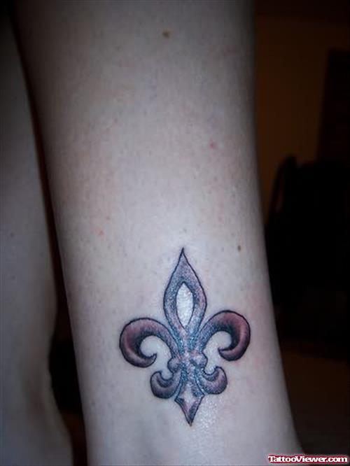 Fleur De Lis Wrist Tattoo
