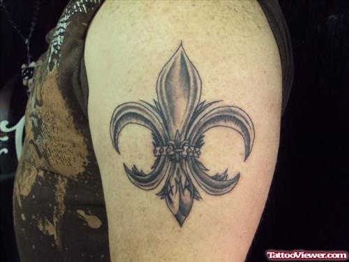 Fleur De Lis Tattoo Symbol On Shoulder