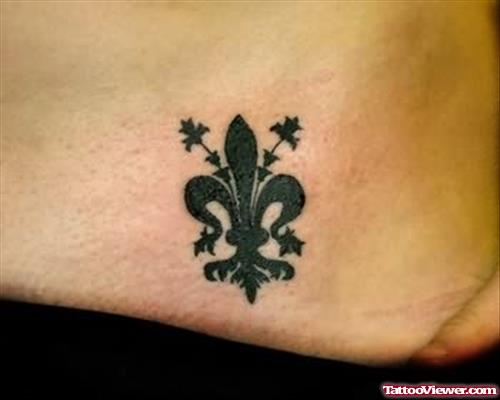 Charming Fleur De Lis Tattoo