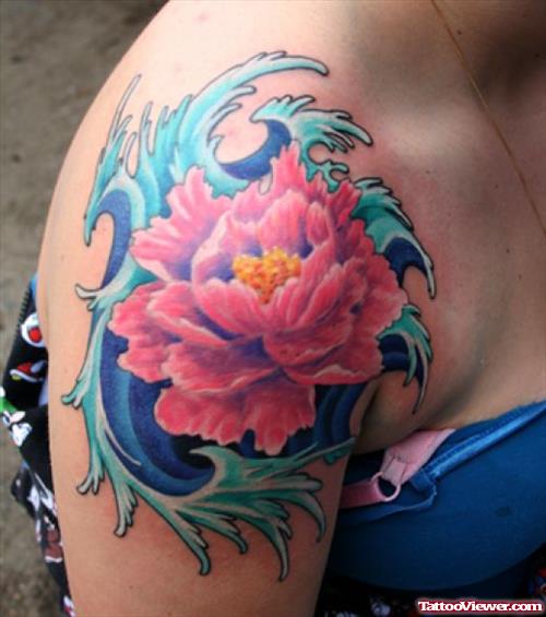 Amazing Colored Flower Tattoo On Right Shoulder