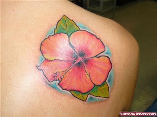 Beautiful Hawaiian Flower Tattoo On Right Back Shoulder
