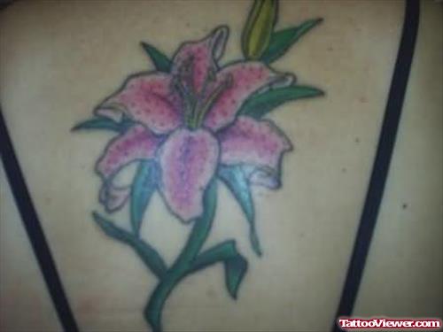 Impressive Beauty Lily Tattoo On Back