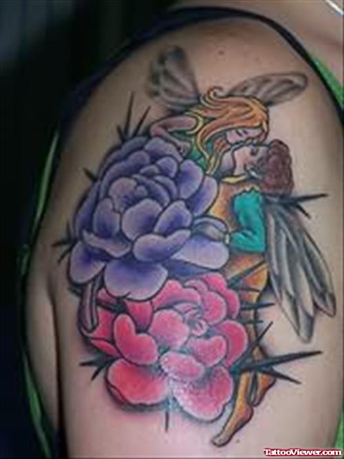 Awesome Flower Tattoo On Shoulder