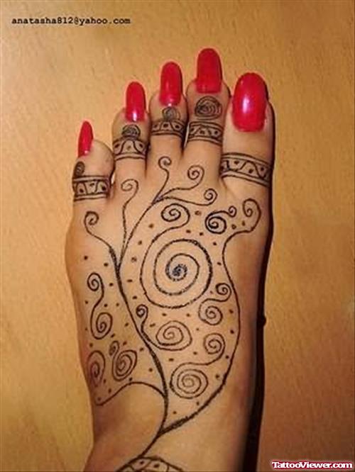 Henna Foot Tattoo For Girls