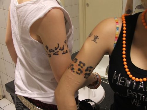 Glamor Friendship Tattoo On Muscles