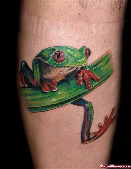 Green Tattoo On Leg